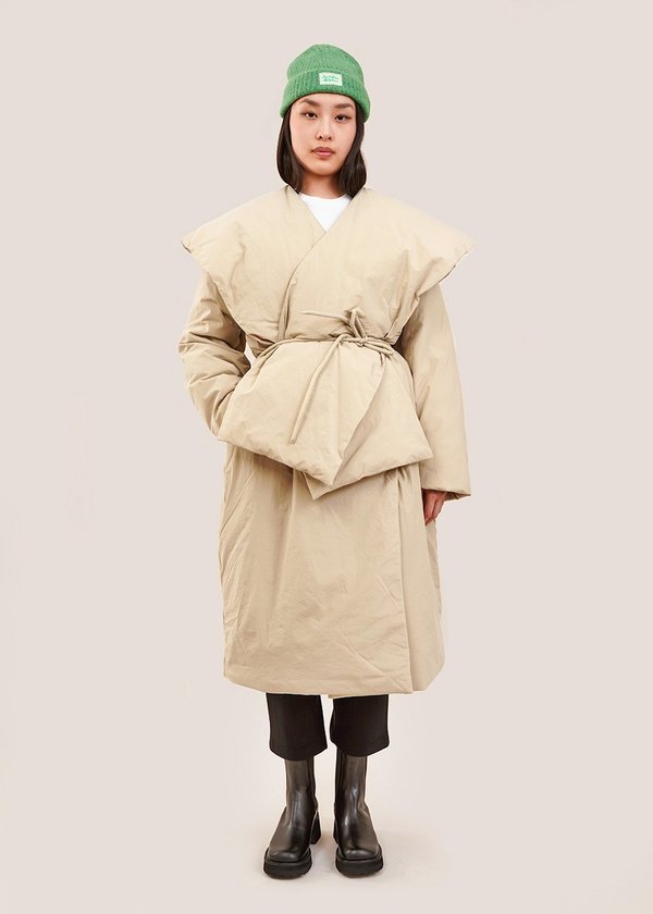 AMOMENTO Goose Down Muffler Puffer - Olive | Garmentory 引きクーポン AMOMENTO GOOSE DOWN MUFFLER PUFFER ダウンジャケット