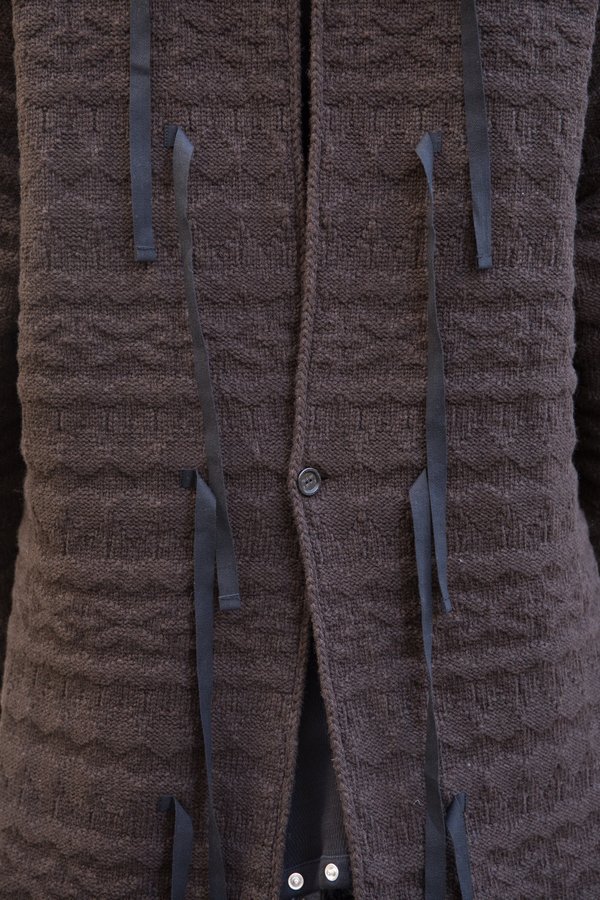 v neck fair Isle medical sweater. ソロイスト