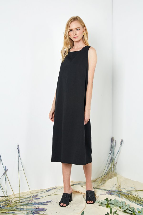 Six Crisp Days Solola Dress - Black Six Crisp Days Solola Dress - Black