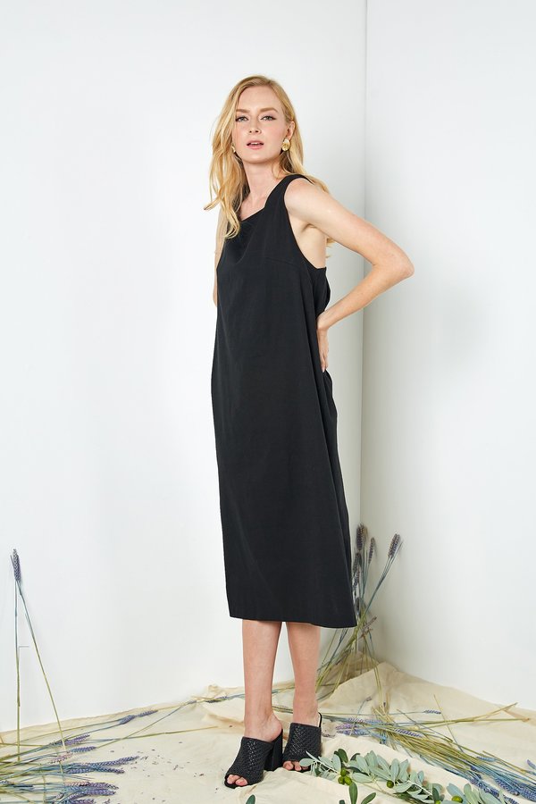 Six Crisp Days Solola Dress - Black Six Crisp Days Solola Dress - Black
