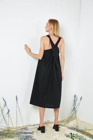 Six Crisp Days Solola Dress - Black Six Crisp Days Solola Dress - Black