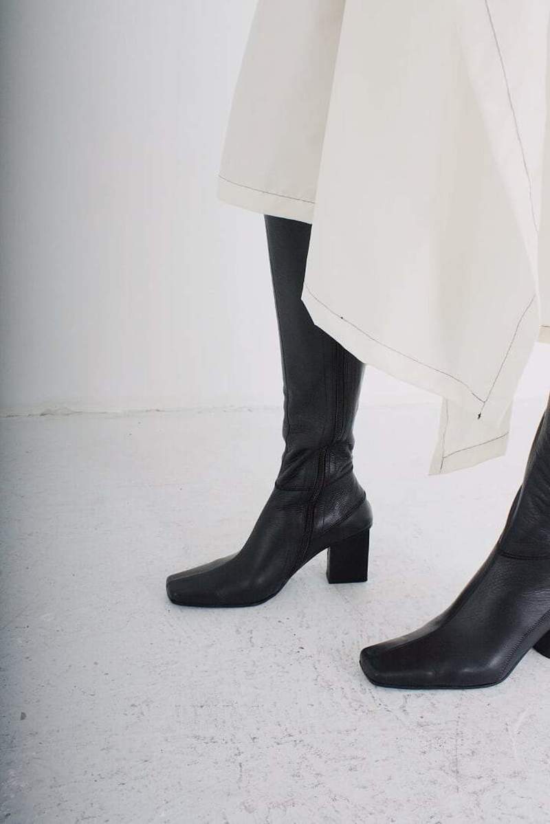 DUBIE Cuadrado High Boot - Black