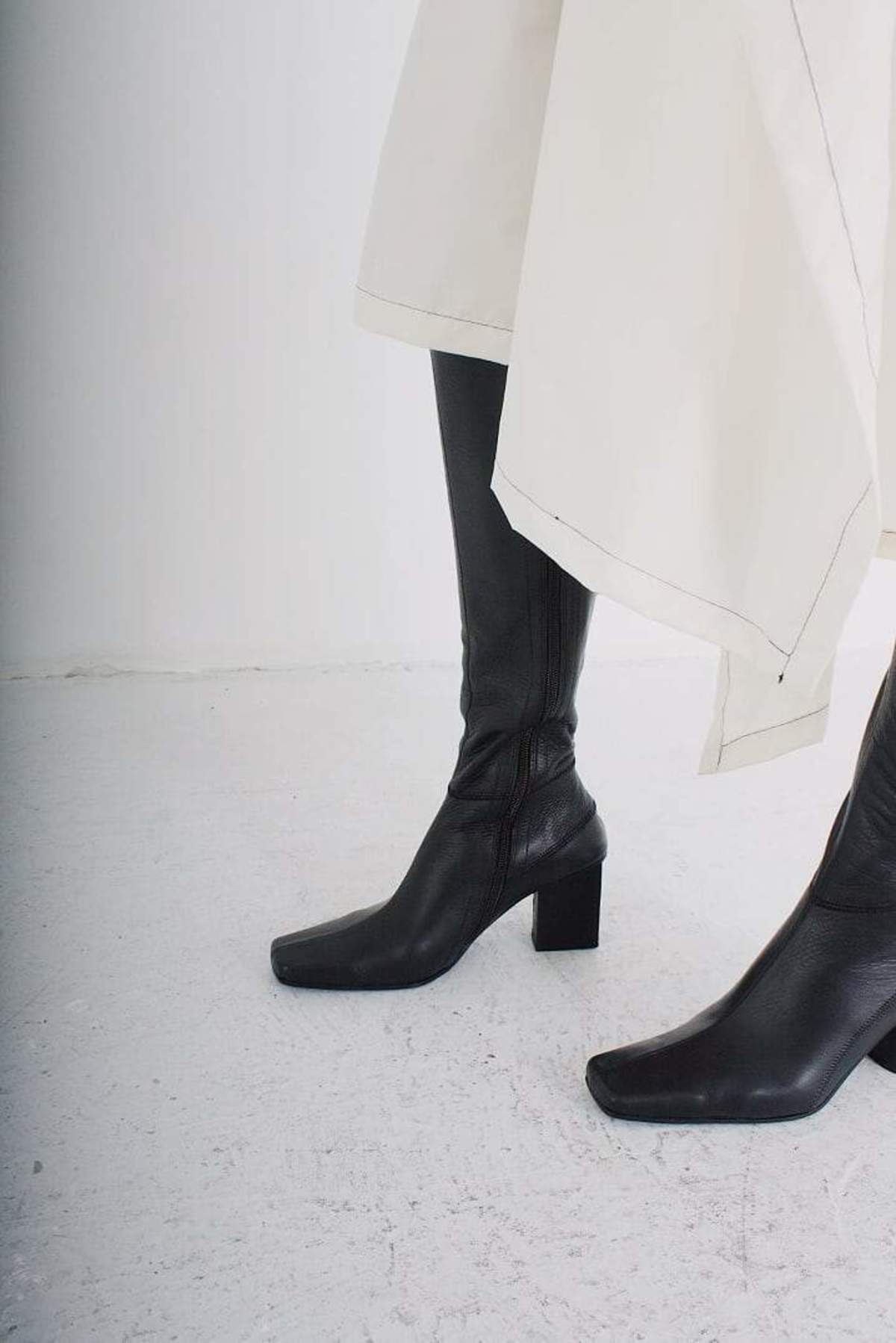 DUBIE Cuadrado High Boot - Black - Image 4 of 4