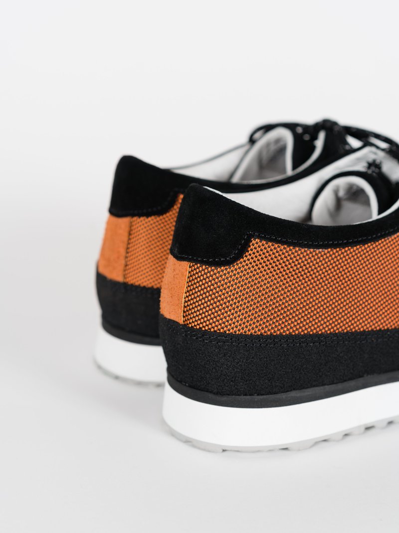 Tarvas Explorer shoes - Metallic Orange