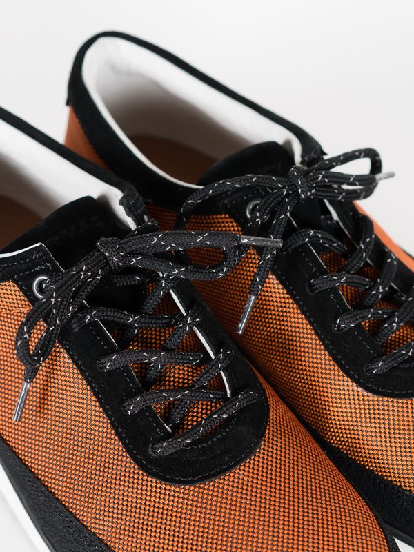 Tarvas Explorer shoes - Metallic Orange
