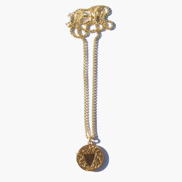 Kindred Black Frederica Locket - 15k Gold Kindred Black Frederica Locket - 15k Gold