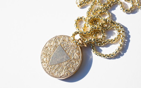 Kindred Black Frederica Locket - 15k Gold Kindred Black Frederica Locket - 15k Gold