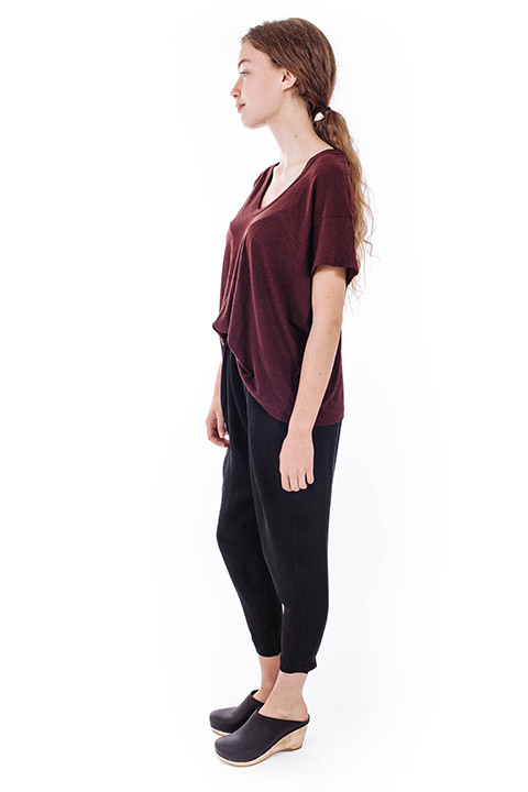 The Great The U-Neck Tee in Dark Wine The Great The U-Neck Tee in Dark Wine