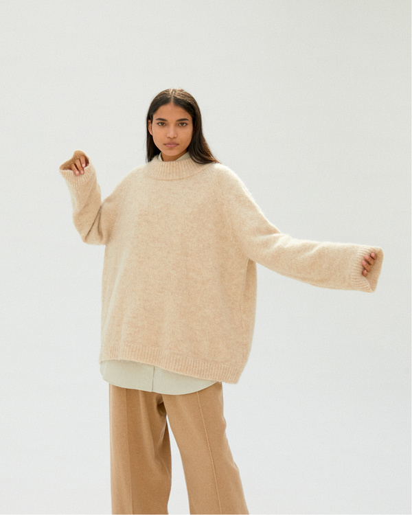 Monica Cordera Chunky Soft Alpaca Sweater - Beige Monica Cordera Chunky Soft Alpaca Sweater - Beige