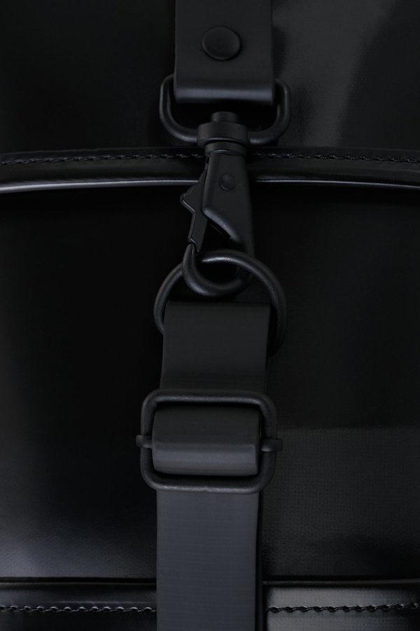 Rains backpack mini - shiny black Rains backpack mini - shiny black
