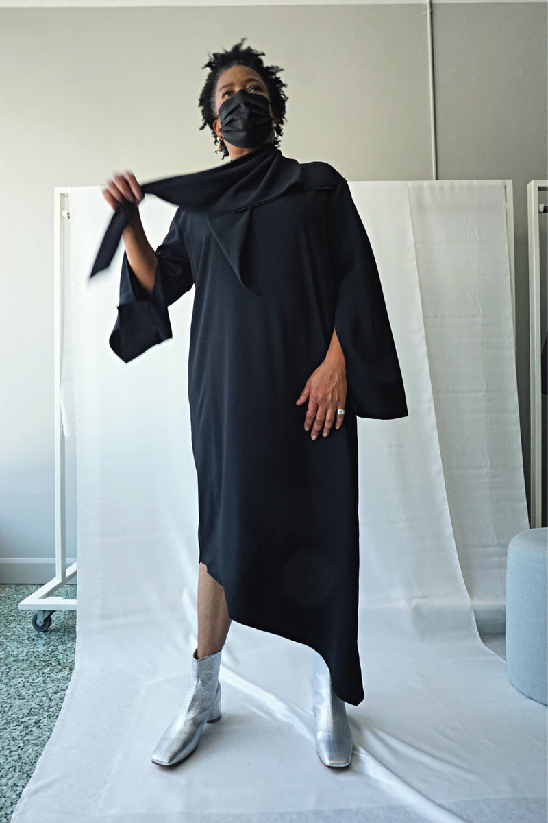 ワンピース MM6 Maison Margiela DRESS - Jersey dress MM6 Maison Margiela JERSEY DRESS - BLACK | Garmentory