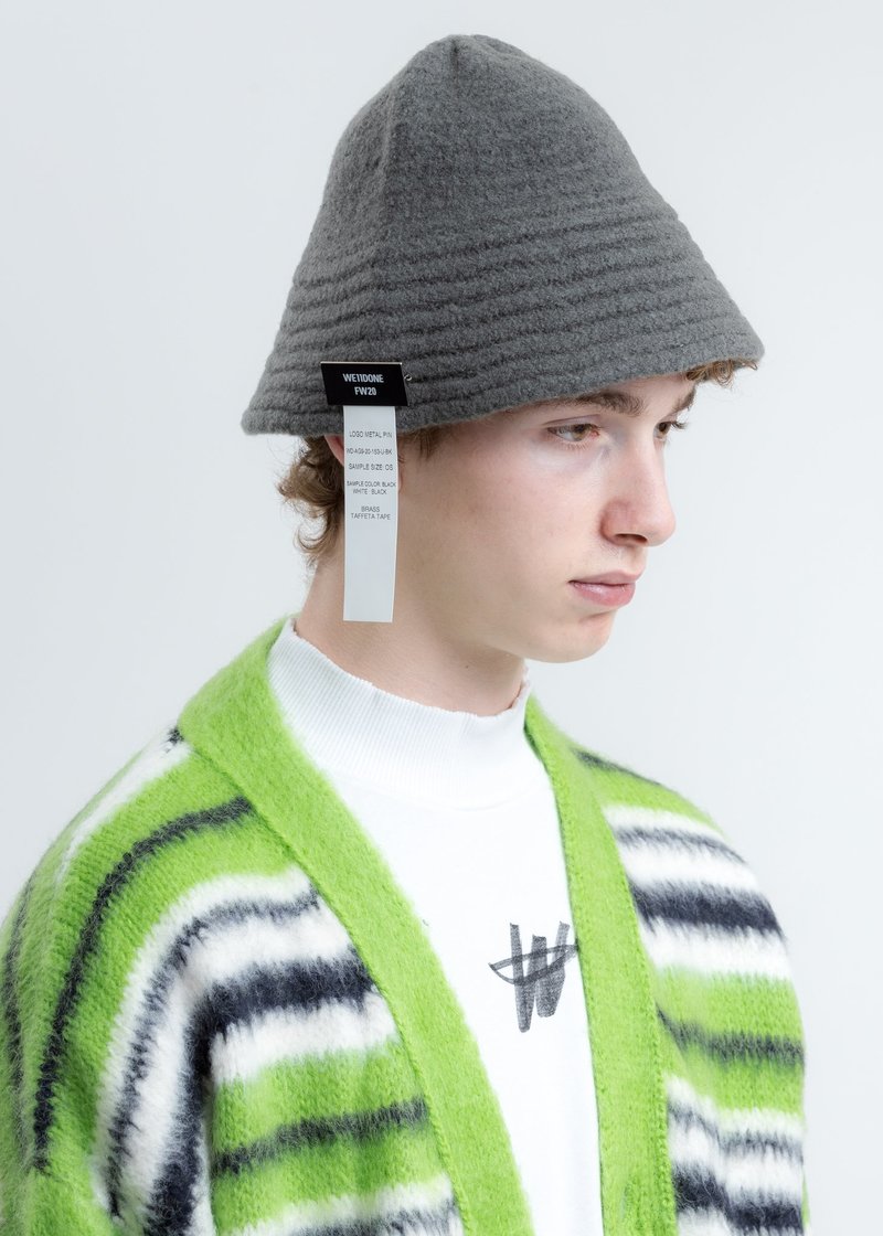 We11done Knit Bucket Hat Black Felted Knit Narrow Bucket Hat W/Pin – 017 Shop main image 4