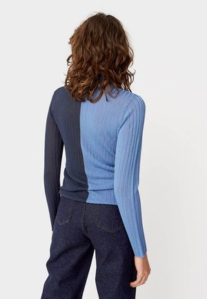 Wood Wood Jona Turtleneck - Navy Wood Wood Jona Turtleneck - Navy