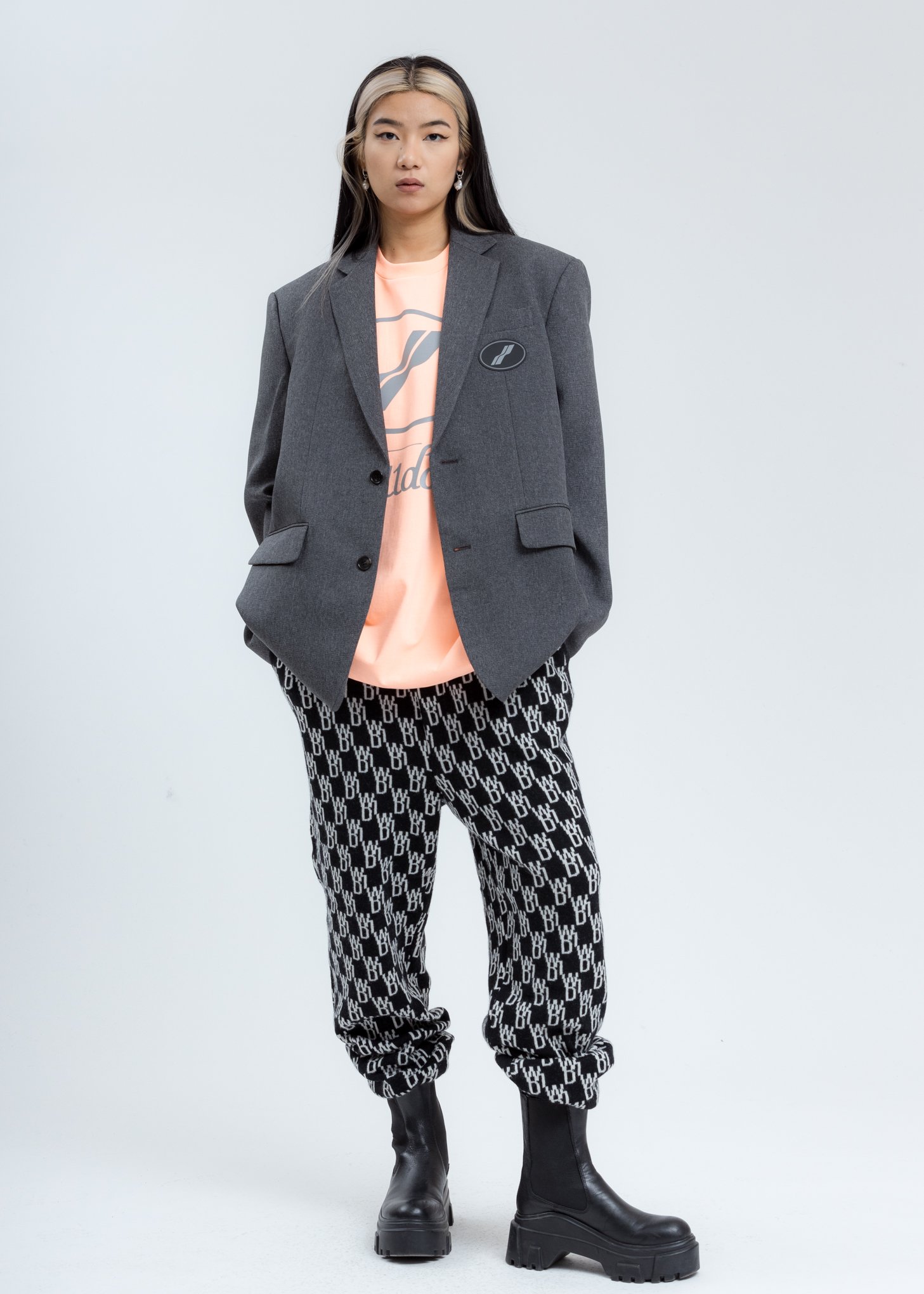 we11done Suit Logo Blazer - Charcoal | Garmentory