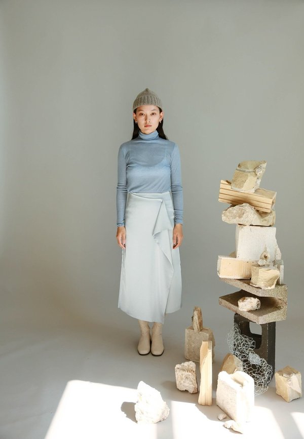 JOWA. Wave Silky Skirt - blue JOWA. Wave Silky Skirt - blue