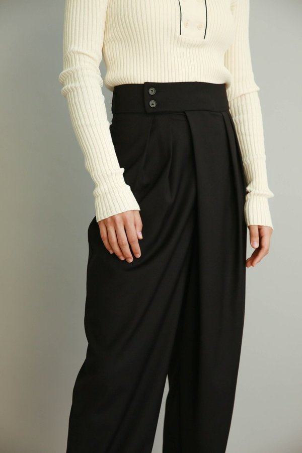 JOWA. Londonflat Wrap Pleat Front Trousers - Navy JOWA. Londonflat Wrap Pleat Front Trousers - Navy