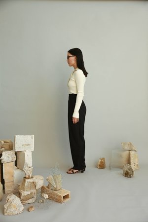 JOWA. Londonflat Wrap Pleat Front Trousers - Navy JOWA. Londonflat Wrap Pleat Front Trousers - Navy
