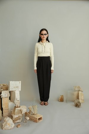JOWA. Londonflat Wrap Pleat Front Trousers - Navy JOWA. Londonflat Wrap Pleat Front Trousers - Navy
