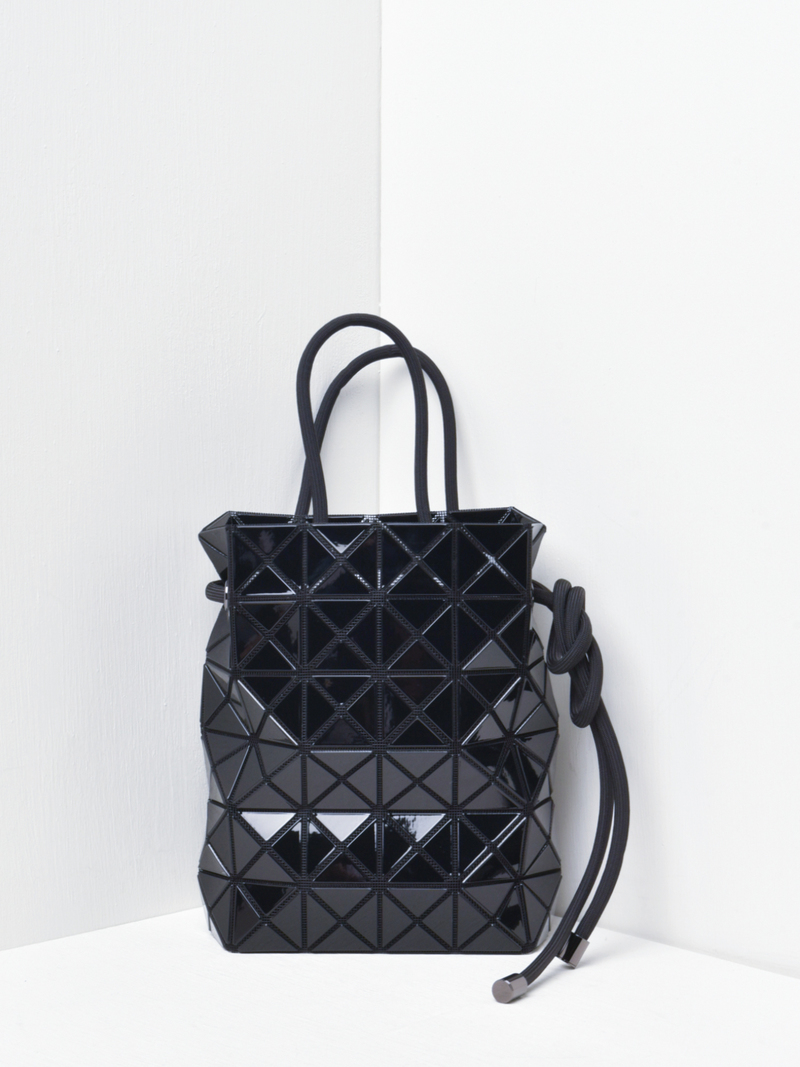 BAO BAO ISSEY MIYAKE WRING/black 黒 WRING SHOULDER BAG – ISSEY MIYAKE ONLINE STORE