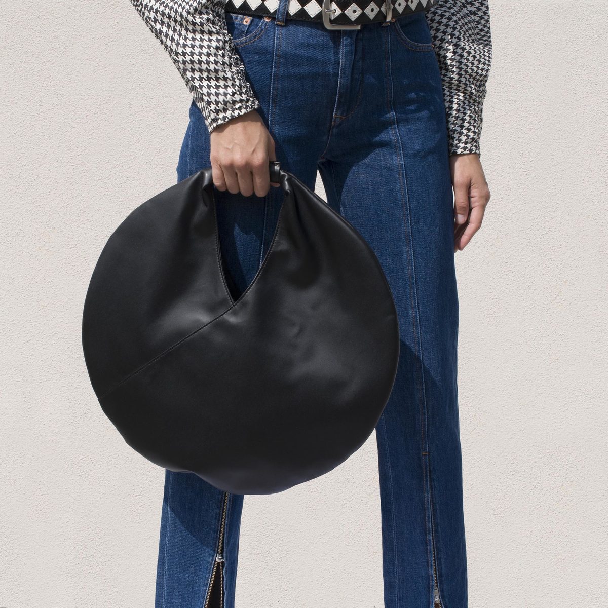 MM6 Maison Margiela Circle Bag | Garmentory