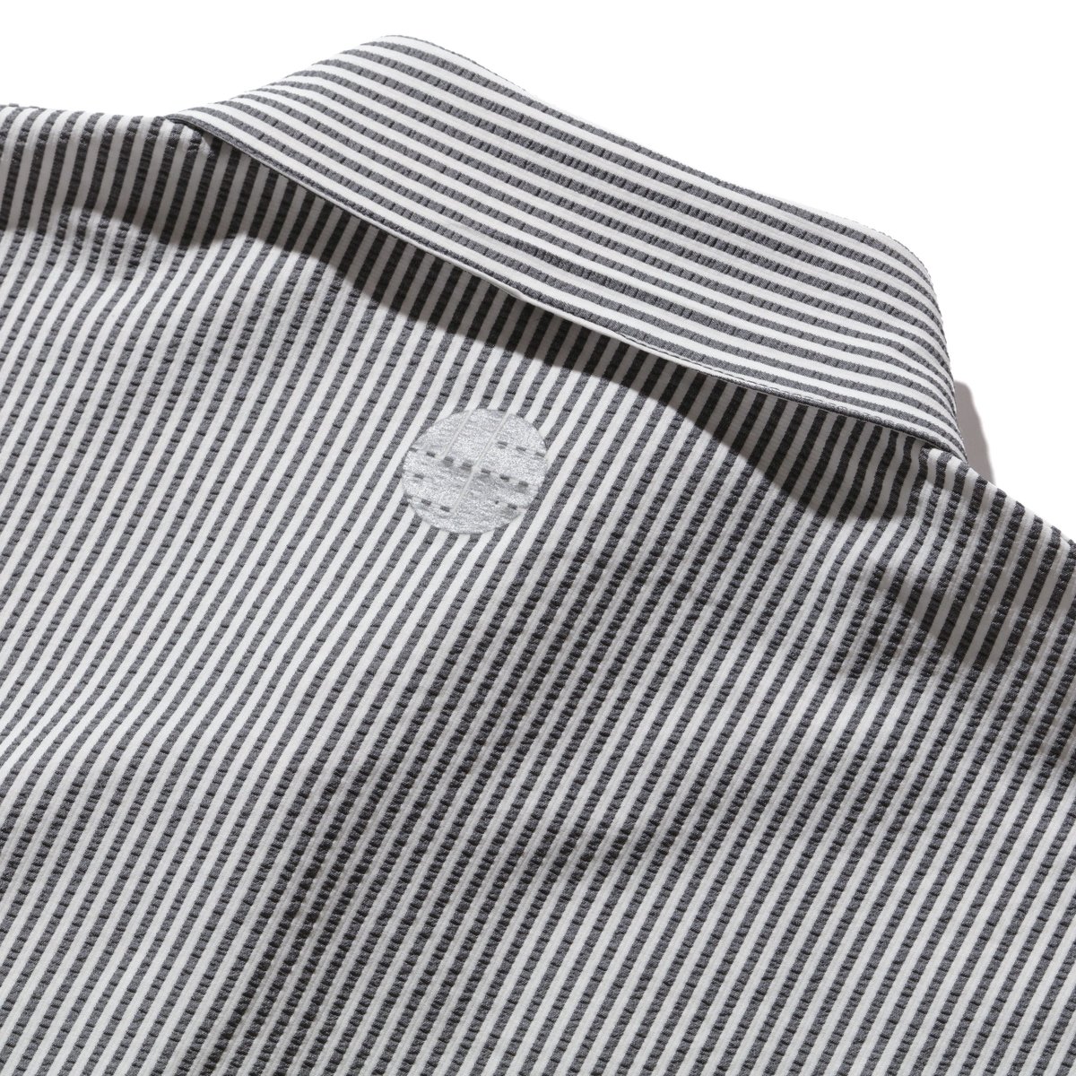 Alk Phenix Crank Shirt (Tech Seersucker) - White/Navy | Garmentory