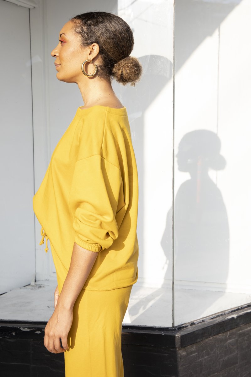 Soft Focus The Big Sweatshirt - Gold