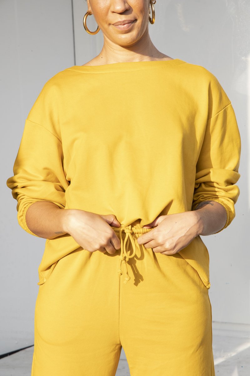 Soft Focus The Big Sweatshirt - Gold