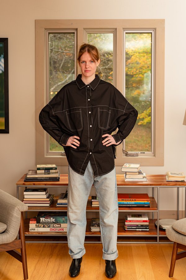 "INTENTIONALLY __________." REFERENCE BLOUSE - black "INTENTIONALLY __________." REFERENCE BLOUSE - black