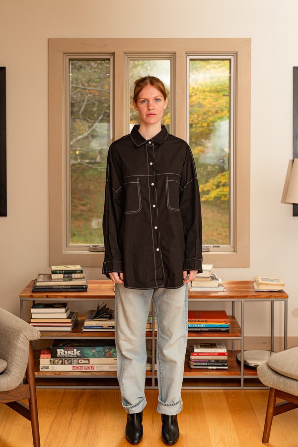 "INTENTIONALLY __________." REFERENCE BLOUSE - black "INTENTIONALLY __________." REFERENCE BLOUSE - black