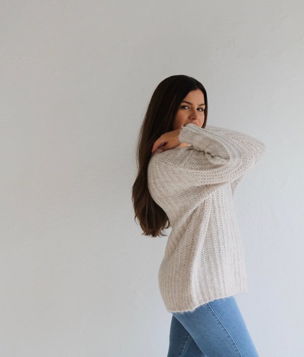 Descendant The Leah Sweater - Oatmeal Descendant The Leah Sweater - Oatmeal