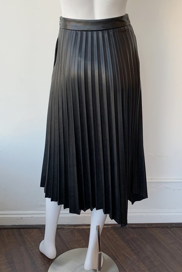 strapless open back dress Green Pleated Vegan Leather Skirt – BLANK