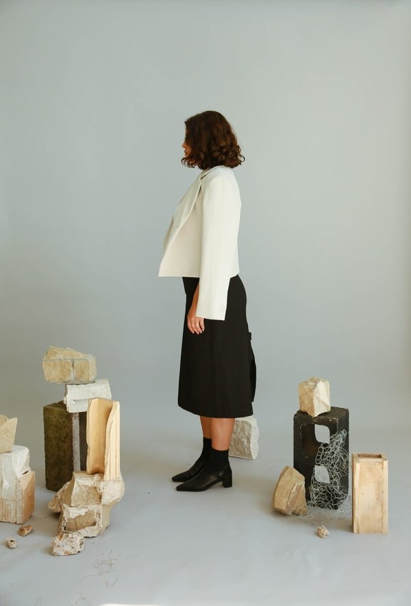 JOWA. Are you Button Detail Midi Skirt - Black JOWA. Are you Button Detail Midi Skirt - Black