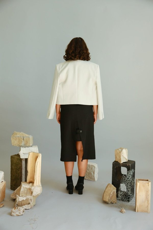 JOWA. Are you Button Detail Midi Skirt - Black JOWA. Are you Button Detail Midi Skirt - Black