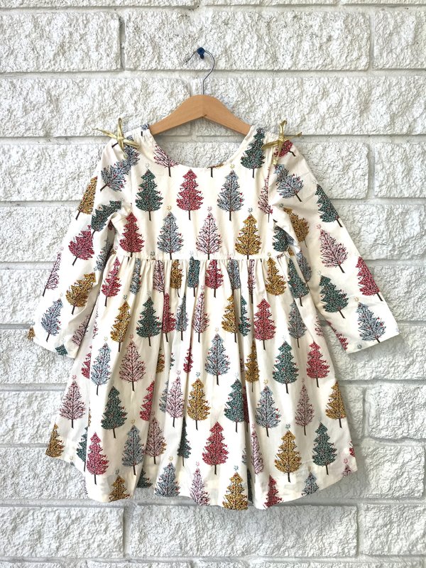 pink chicken christmas tree dress Happy by Pink Chicken Christmas Tree Dress EUC Girls Size 6