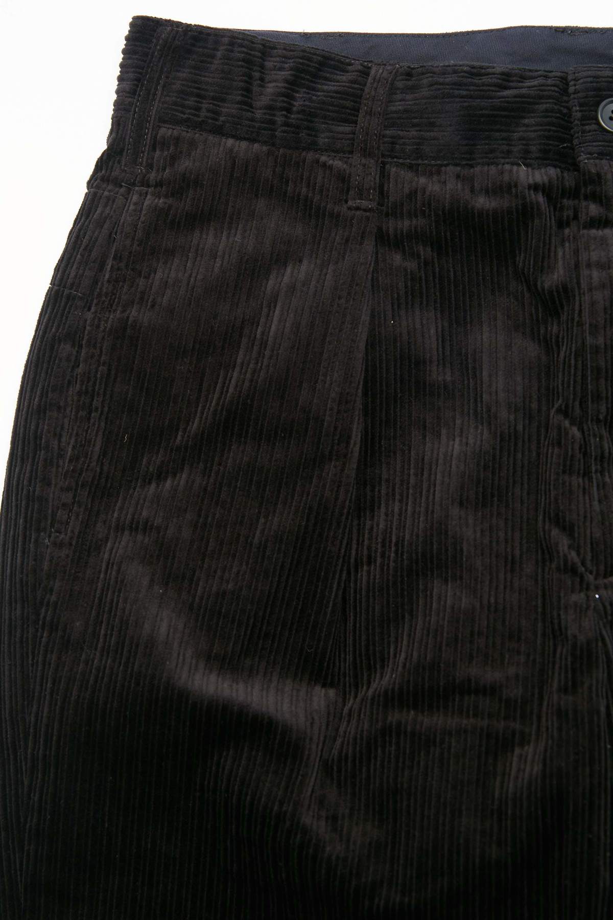 ENGINEERED GARMENTS Hi-Lo Cord セットアップ Engineered Garments Carlyle Pant in Hi Lo Corduroy - Black