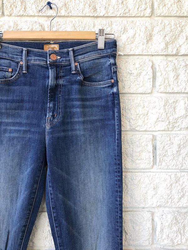 Mother Denim The Insider Crop Step Chew Jeans Mother Denim The Insider Crop Step Chew Jeans
