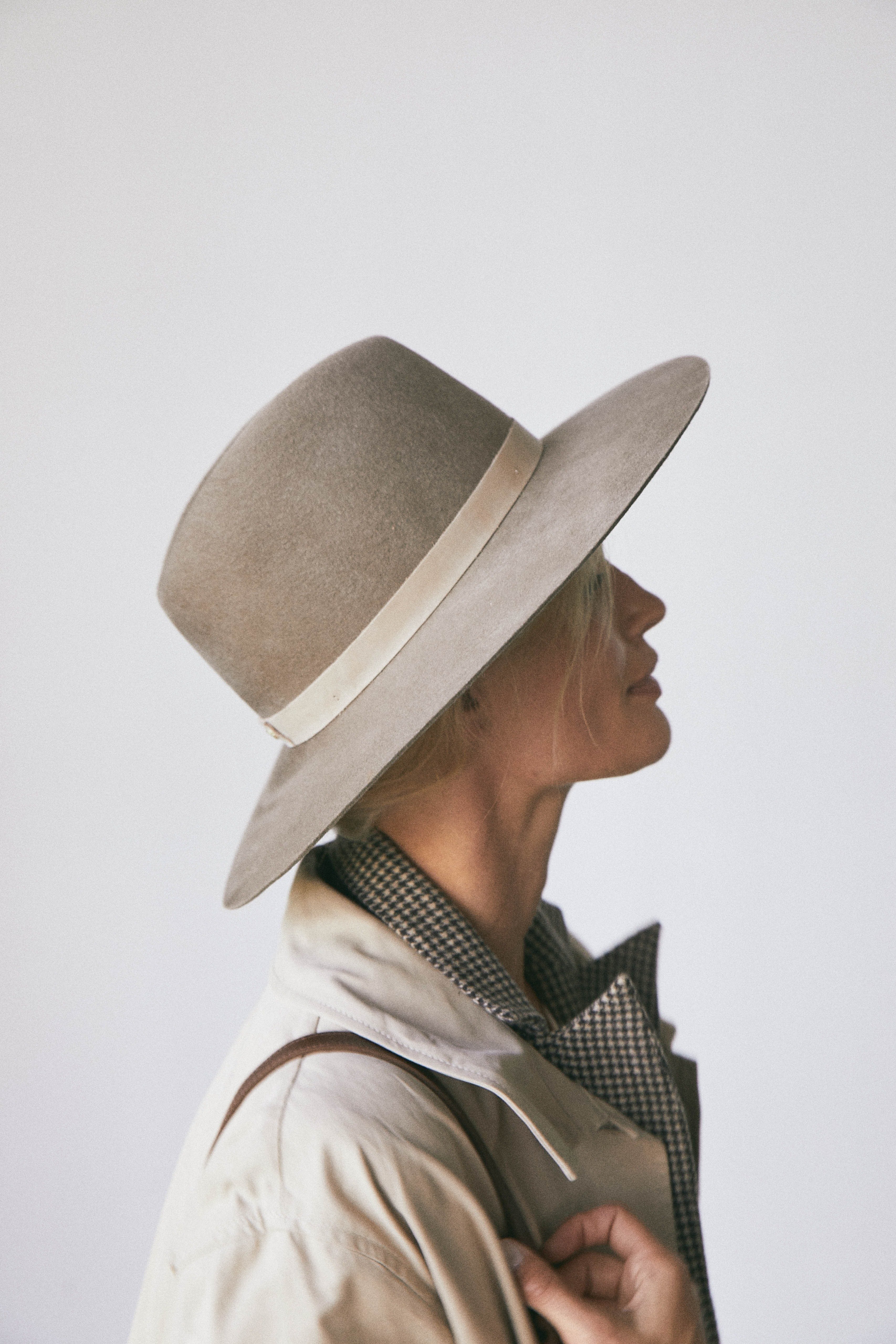 Janessa Leone Rylan hat - taupe | Garmentory display picture 3