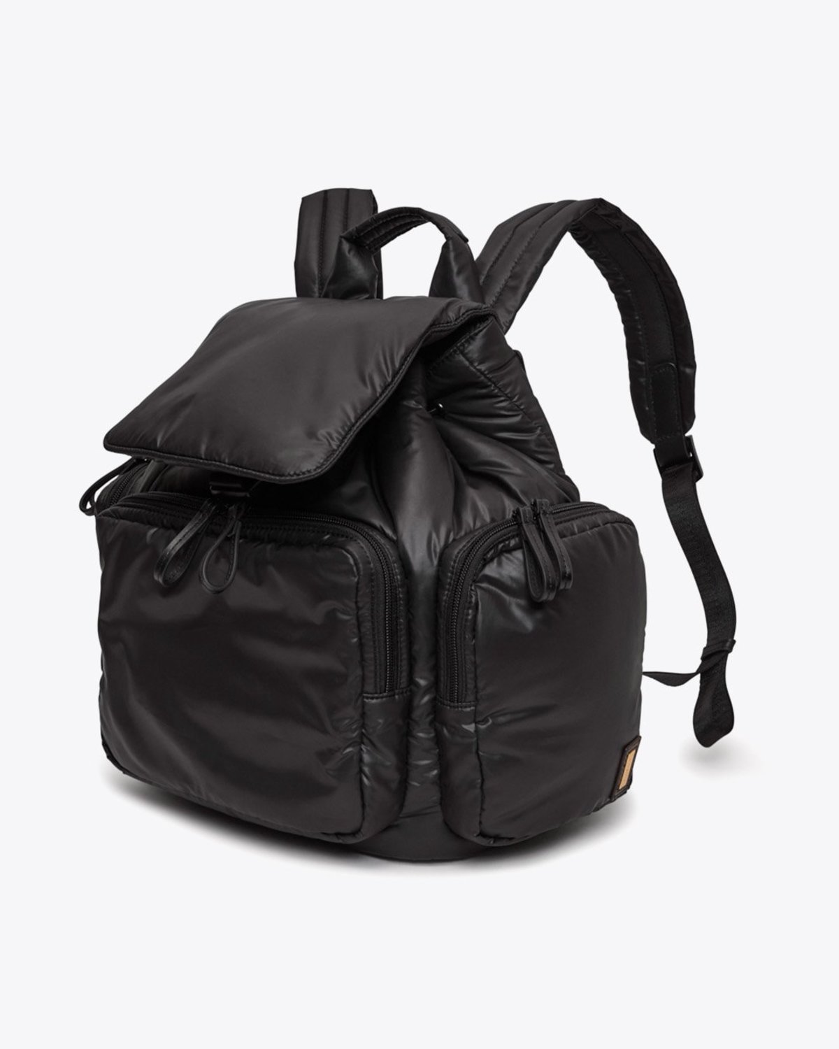 caraa Cirrus Backpack in Black Caraa Cirrus Travel Backpack, Tested & Reviewed - Parade main image 3