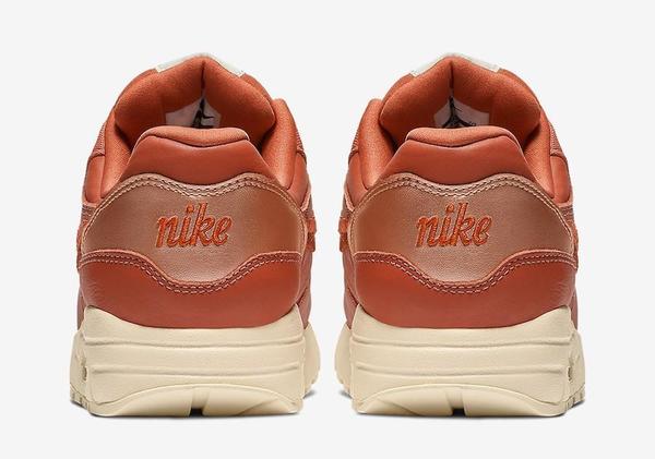 nike air max 1 dusty peach