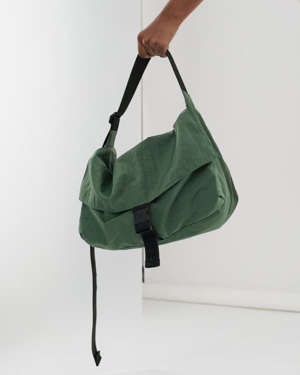 BAGGU Sport Messenger Bag Eucalyptus Garmentory