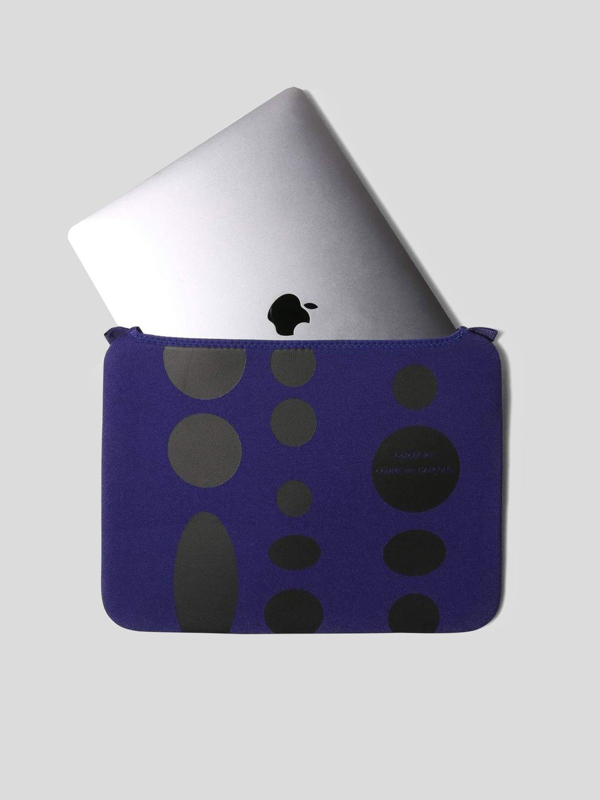 [新品]Comme des Garcons MacBook 13 Caseグレー Comme-des-Gar-ons-x-C-te---