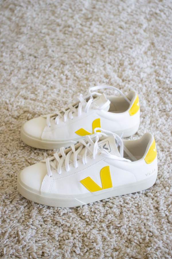Veja Campo Chromefree Leather Extra-White Tonic
