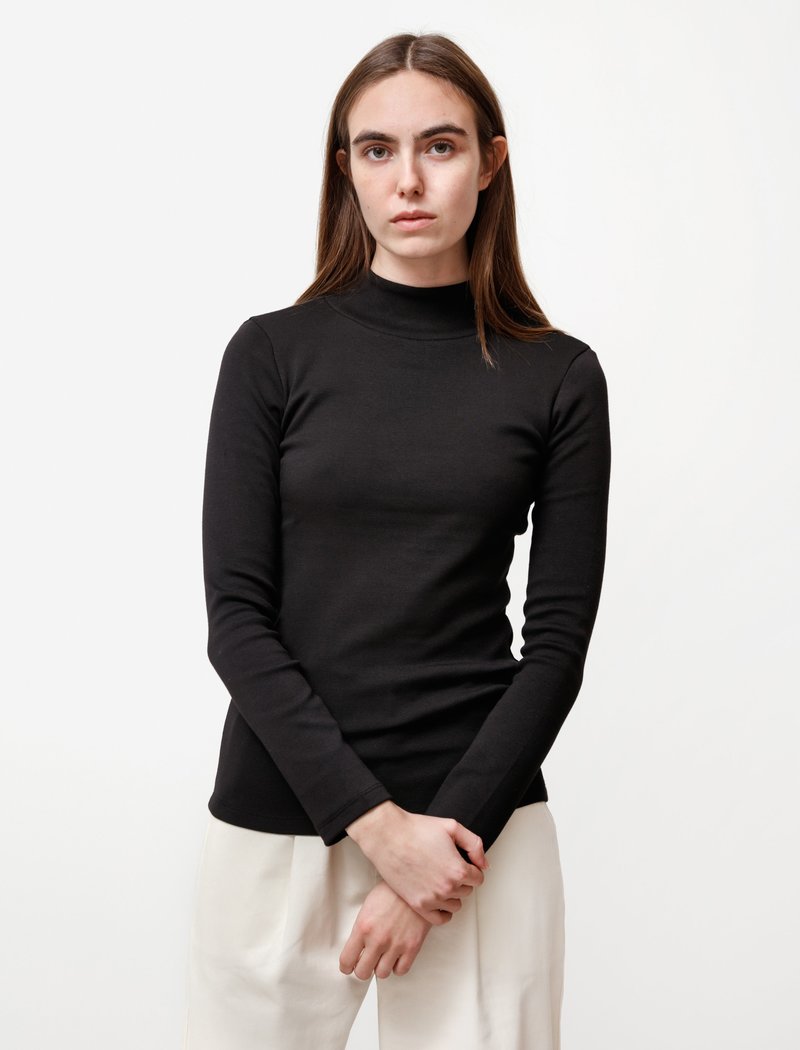 Priory Plex Mockneck - Black Priory Plex Mockneck - Black