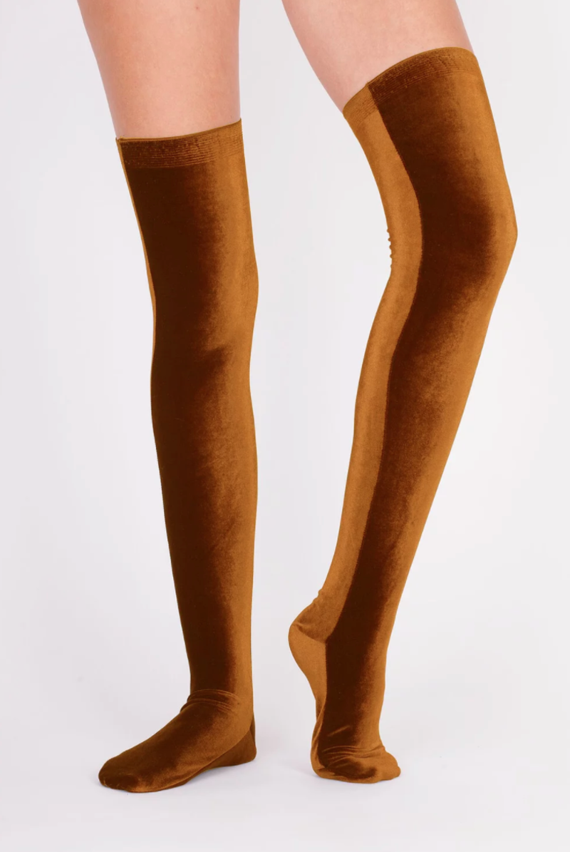 SIMONE WILD/シモーネ ワイルド　OVER KNEE SOCKS Simone Wild Lace Knee Socks - Navy | Garmentory