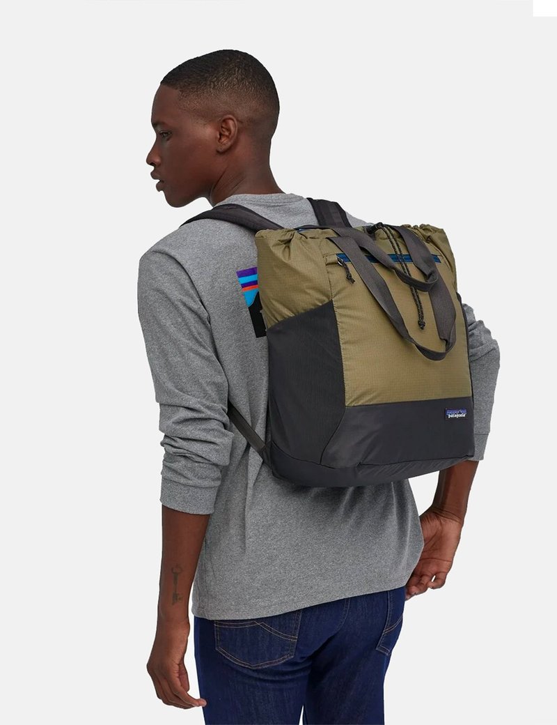 Patagonia Ultralight Black Hole Tote Pack - Sage Khaki Patagonia Ultralight Black Hole Tote Pack - Sage Khaki