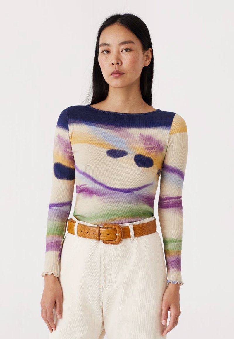 【Paloma Wool】Nucleo tee Paloma Wool Nucleo Top - Ecru Print | Garmentory