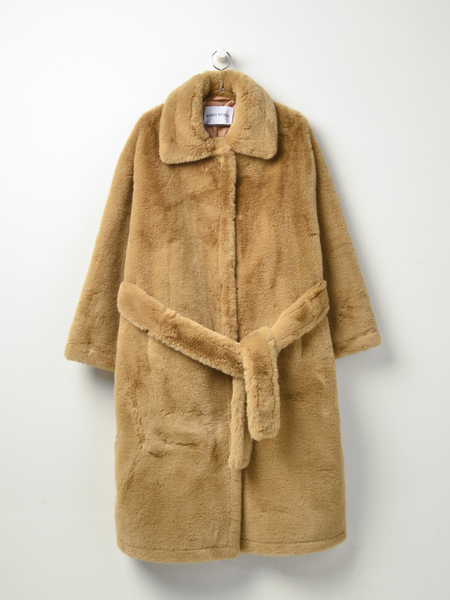 stand camel coat