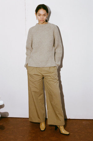 SHAINA MOTE Fuerza Sweater - Melange Beige SHAINA MOTE Fuerza Sweater - Melange Beige