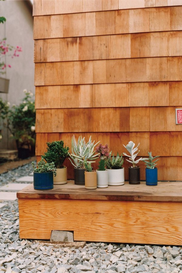 Hasami Porcelain Medium Planter - Natural | Garmentory
