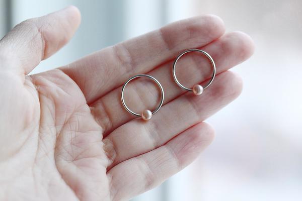 MAKSYM BOCAPR EARRINGS - sterling silver/pearl